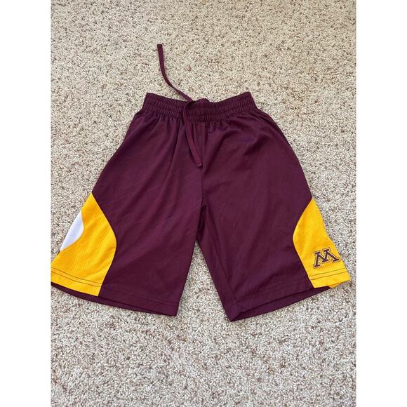 MN Gophers Minnesota Short and Tshirt Bundle Boys Size S & M - Picture 2 of 8